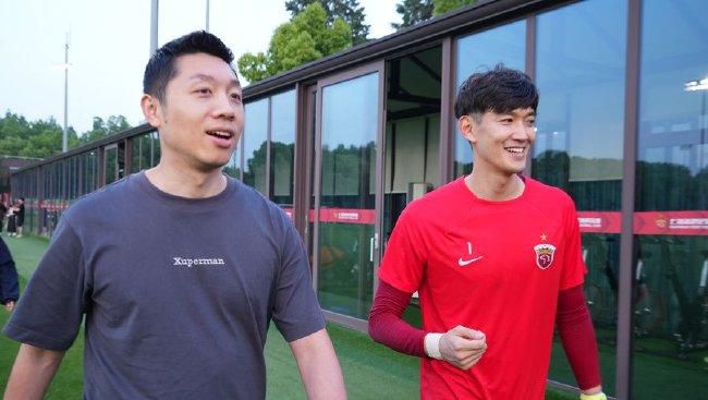 《复仇者联盟5》的全名为《复仇者联盟5：康之王朝》，《复仇者联盟6》的全名为《复仇者联盟6：秘密战争》